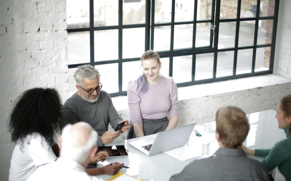 How Workflow Automation Improves Marketing–Sales Alignment Across the Funnel