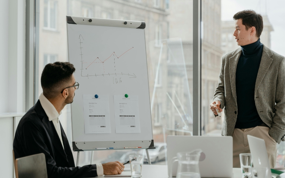 Growth Hacking Strategies Using Synthetic Data and AI Agents for Scalable Experimentation